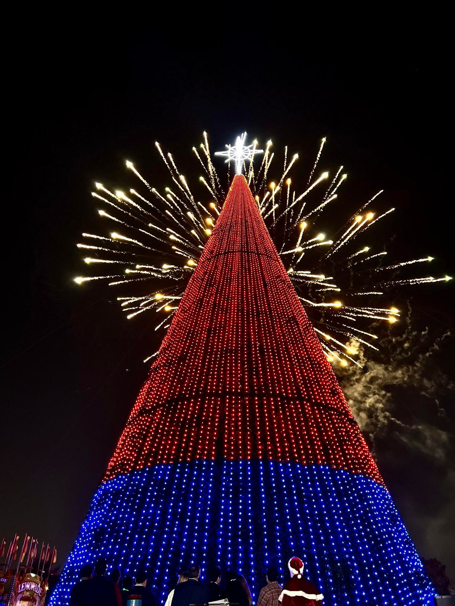 Pixel Tree 360°