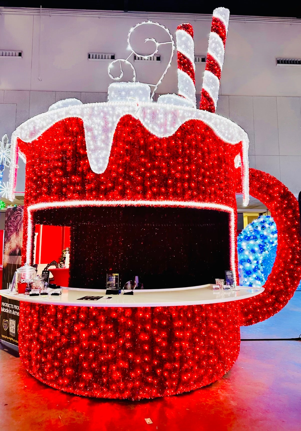 Hot Cocoa Mug Serving Station